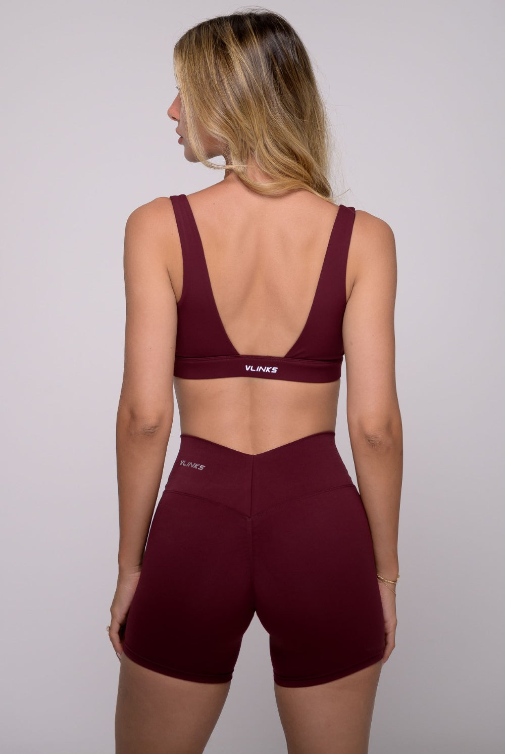 שורט V SCRUNCH FLOWER - Vlinks