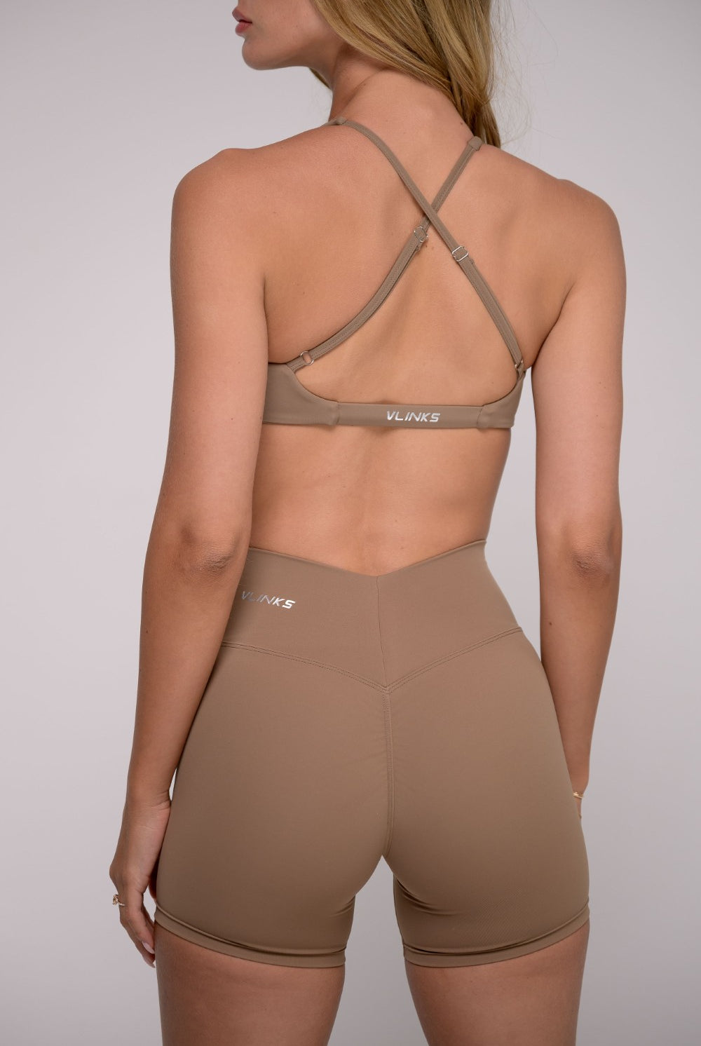 שורט V SCRUNCH FLOWER - Vlinks