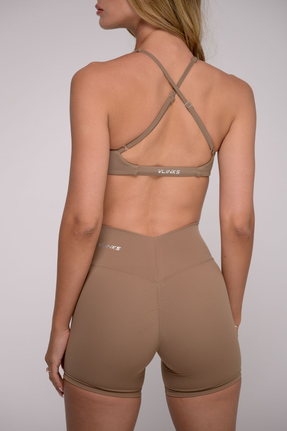 שורט V SCRUNCH FLOWER - Vlinks