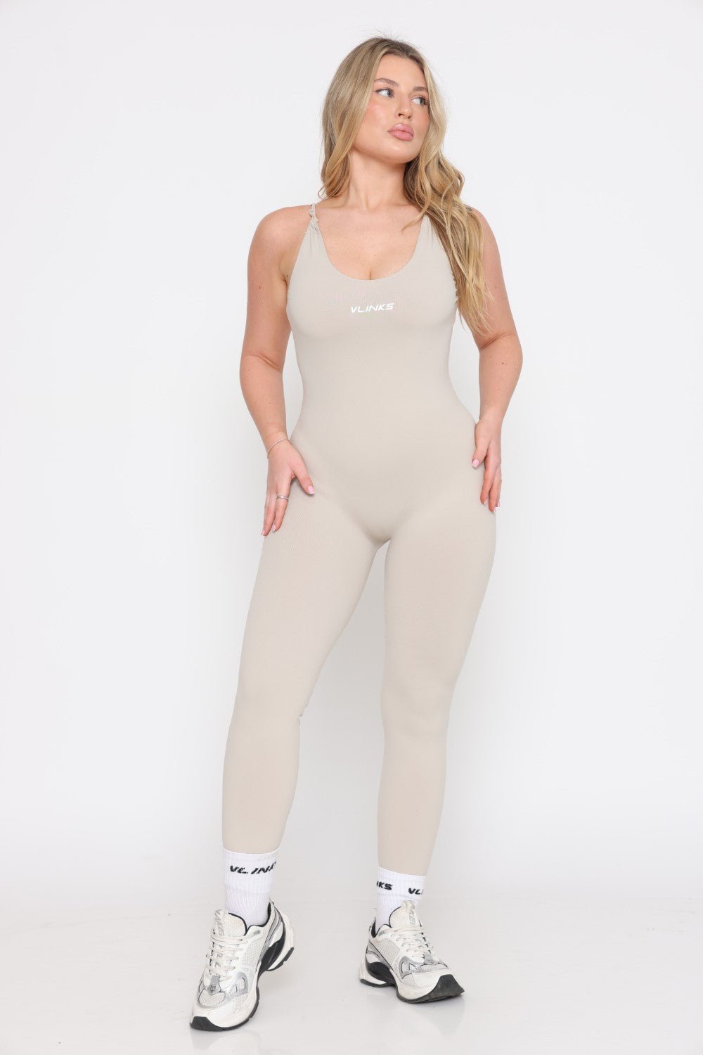 אוברול גב פתוח ארוך - Vlinks