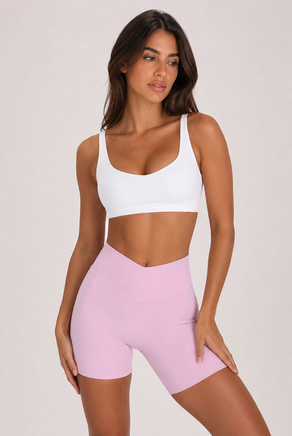 חזיית ספורט PUSH UP לנשים בגזרה צמודה עם כתפיות מתכווננות – בד FLOW מחטב ונושם, מושלמת לאימון ולשימוש יומיומי מבית VLIKS