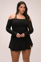 חצאית אקטיב לנשים עם שורט פנימי מובנה ושני כיסים צדדיים