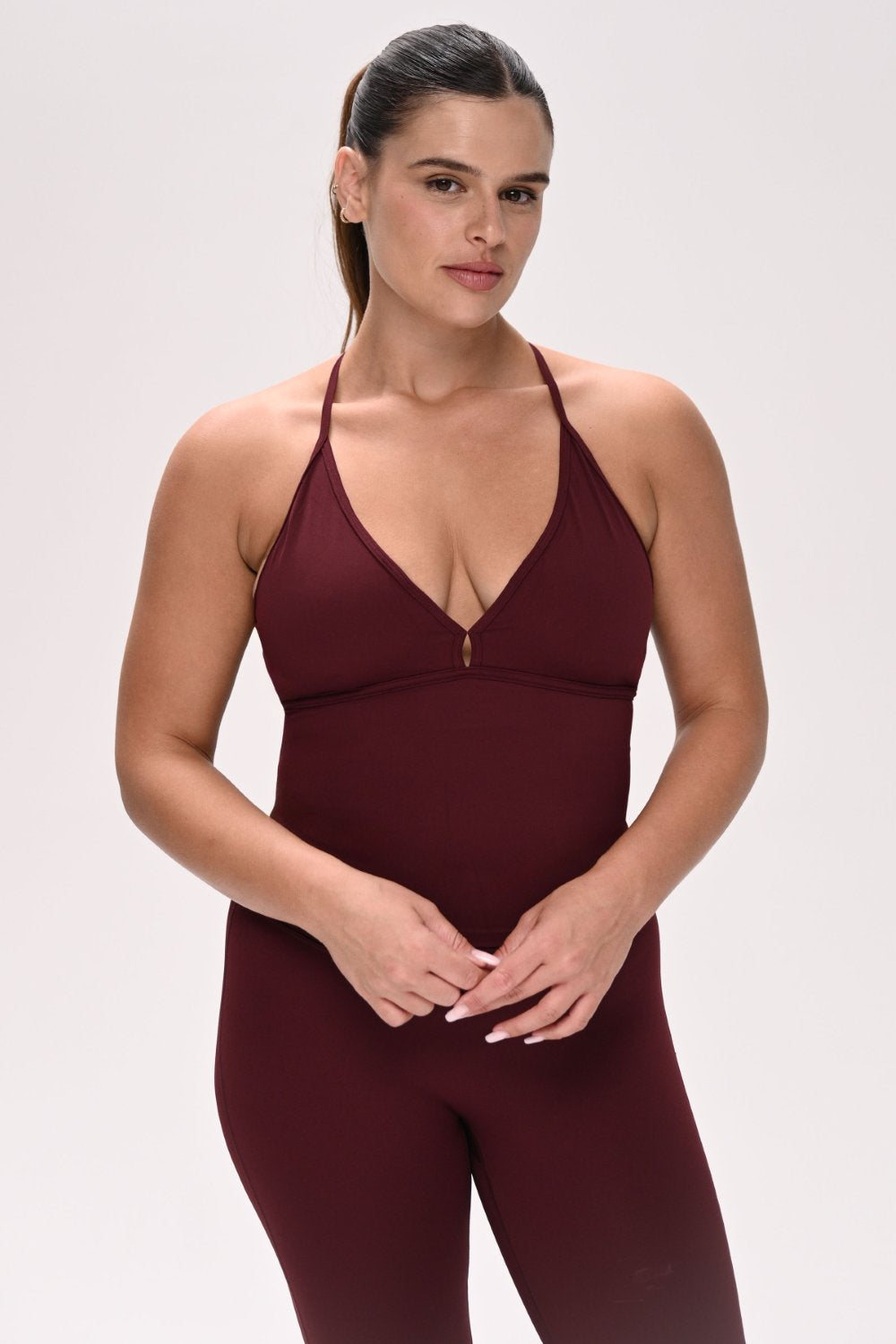 גופיית קרופ לנשים עם צווארון מובנה בגזרת Contour – מבד FLOW מחטב ונושם, מתאימה לאימון וללוק יומיומי מבית VLIKS